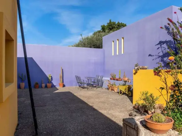 2-bedroom Villa In Gazi, Greece (145 M²)