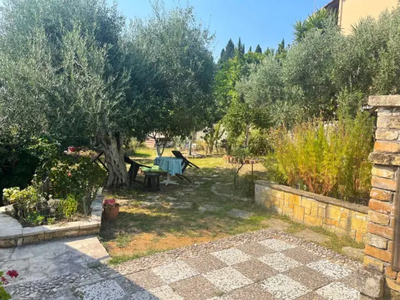 3-bedroom Flat In Corfu, Greece (154 M²)