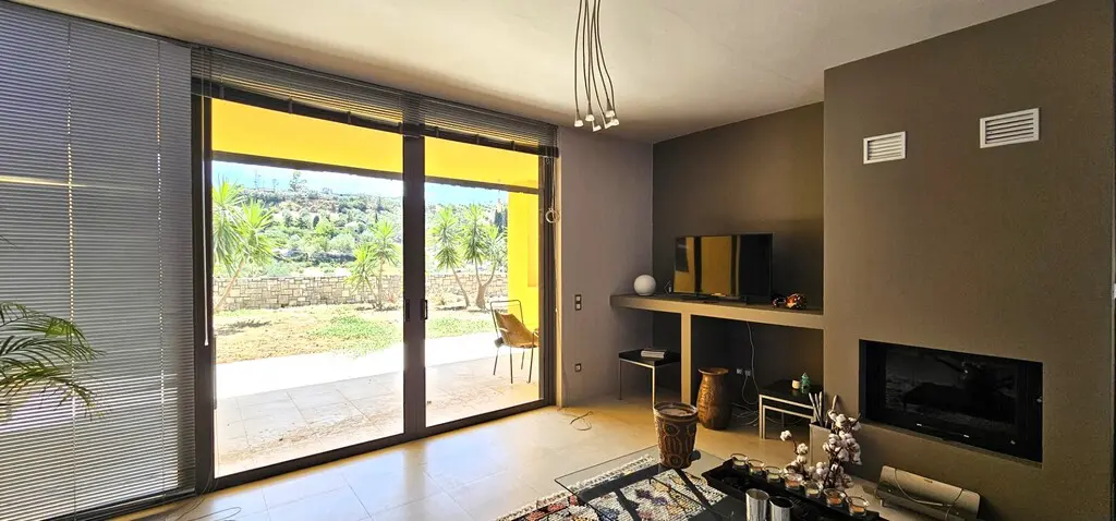 2-bedroom Villa In Gazi, Greece (145 M²)