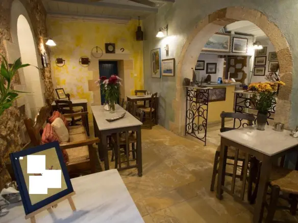 Hotel In Chania, Greece (550 M²)