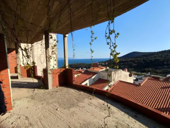 Building Of 560 M² In Kavala