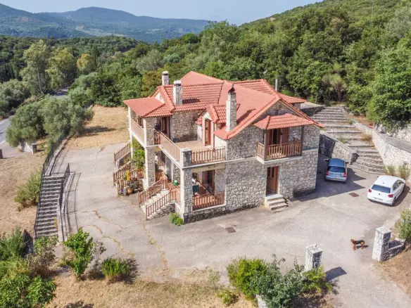 Detached House Of 271 M² In Peloponnese