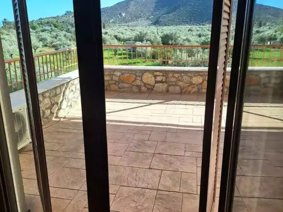 2-bedroom Maisonette In North Kinouria, Greece (117 M²)