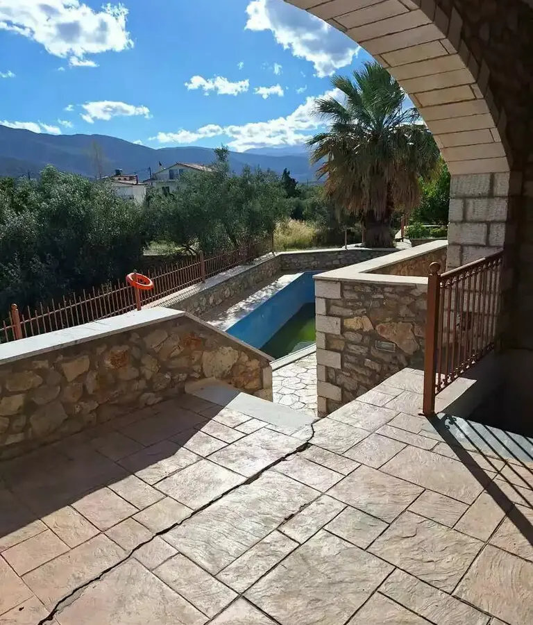 2-bedroom Maisonette In North Kinouria, Greece (117 M²)