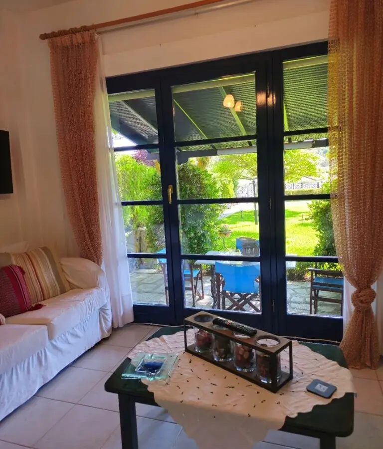 3-bedroom Detached House In Kassandra, Greece (105 M²)