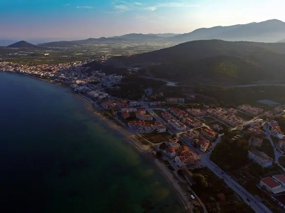 Land Of 795 M² In Kavala Suburbs