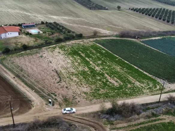 Land Of 4800 M² In The Suburbs Of Thessaloniki
