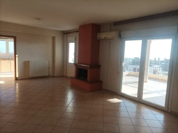 Flat Of 107 M² In Kavala