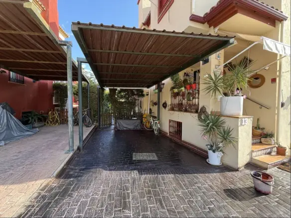 5-bedroom Semi In Benalmádena, Spain (174 M²)