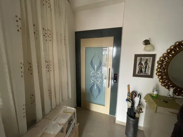 Maisonette Of 250 M² In Kavala