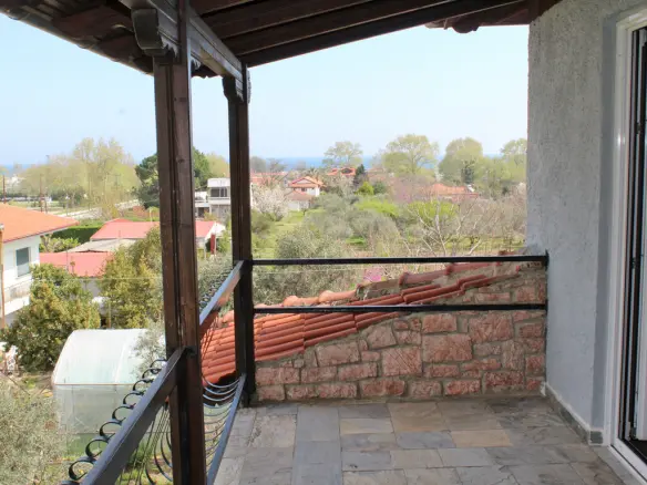 Spacious Detached 300 M² Home Near The Olympic Coastline