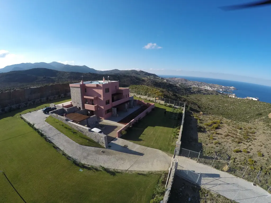 Villa Of 500 M² In Crete