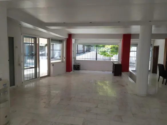 Villa Of 1100 M² In The Suburbs Of Thessaloniki