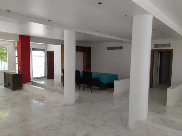 Villa Of 1100 M² In The Suburbs Of Thessaloniki