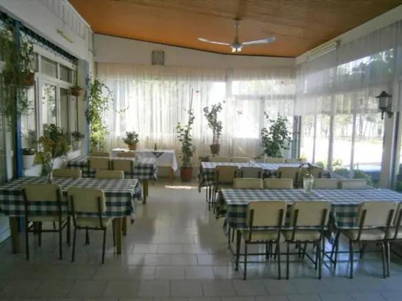Hotel Of 648 M² On The Olympic Coast