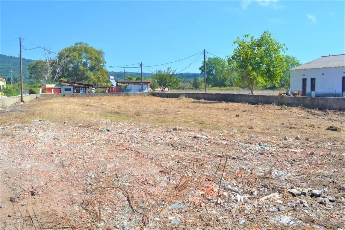 Land Of 1629 M² In Corfu