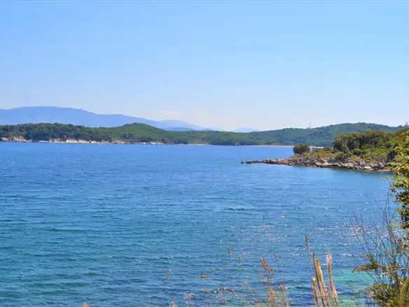 Land Of 7700 M² In Corfu