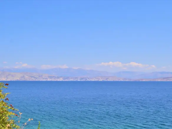 Land Of 7700 M² In Corfu