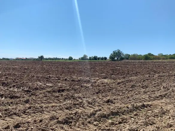 Land Of 5880 M² In The Suburbs Of Thessaloniki