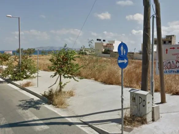 Land Of 1854 M² In Crete