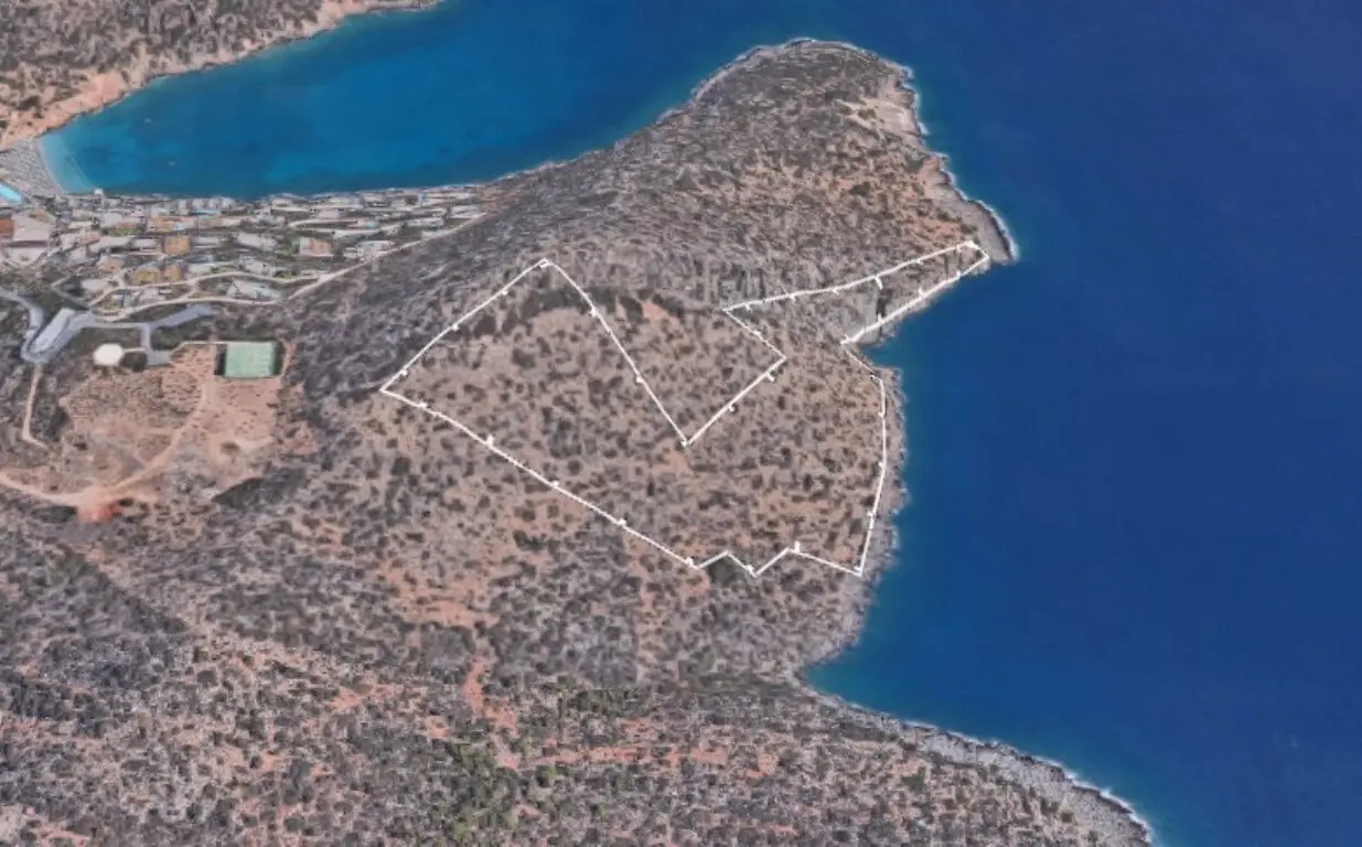 Land Of 49121 M² In Crete