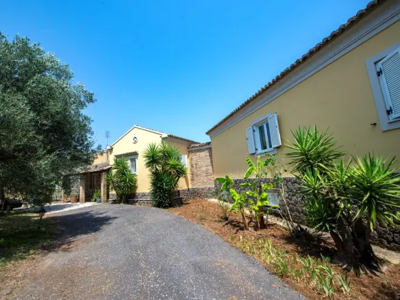 Charming 305 M² Villa Available In Idyllic Corfu