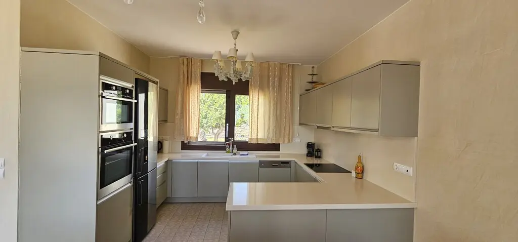 Villa Of 270 M² In Crete