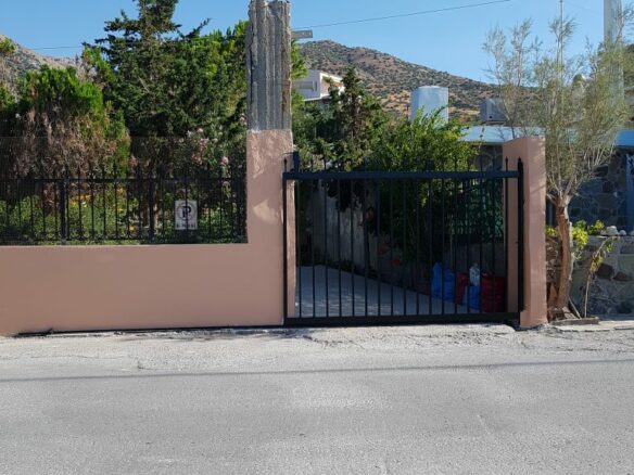 Plot Of 1200 M² With High Buildability In Kastri