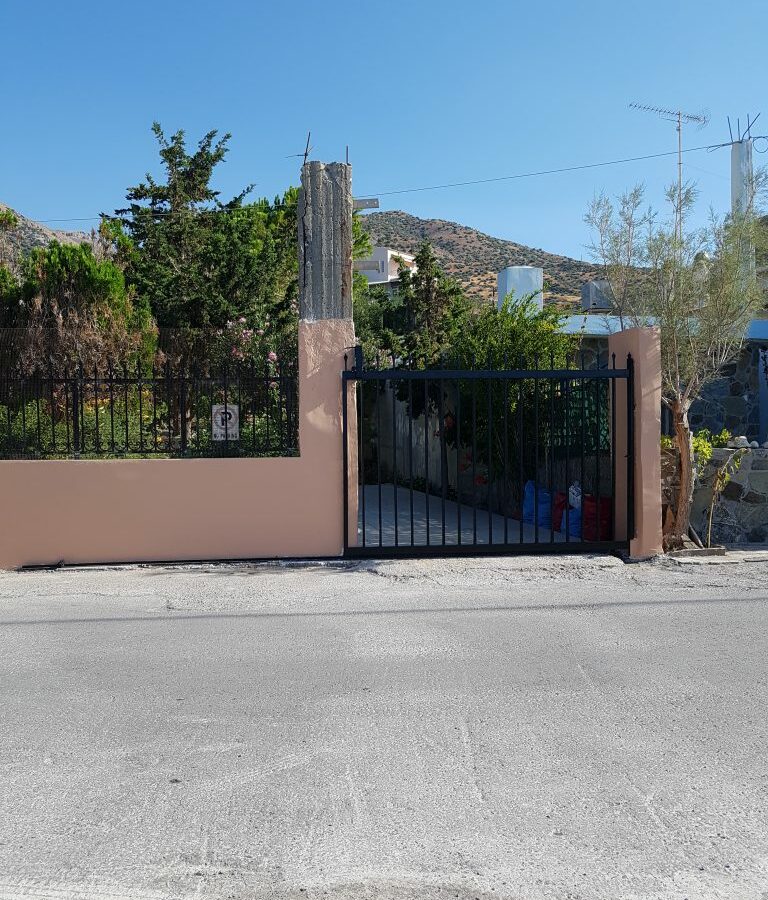 Plot Of 1200 M² With High Buildability In Kastri