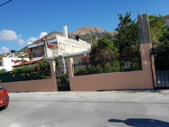 Plot Of 1200 M² With High Buildability In Kastri