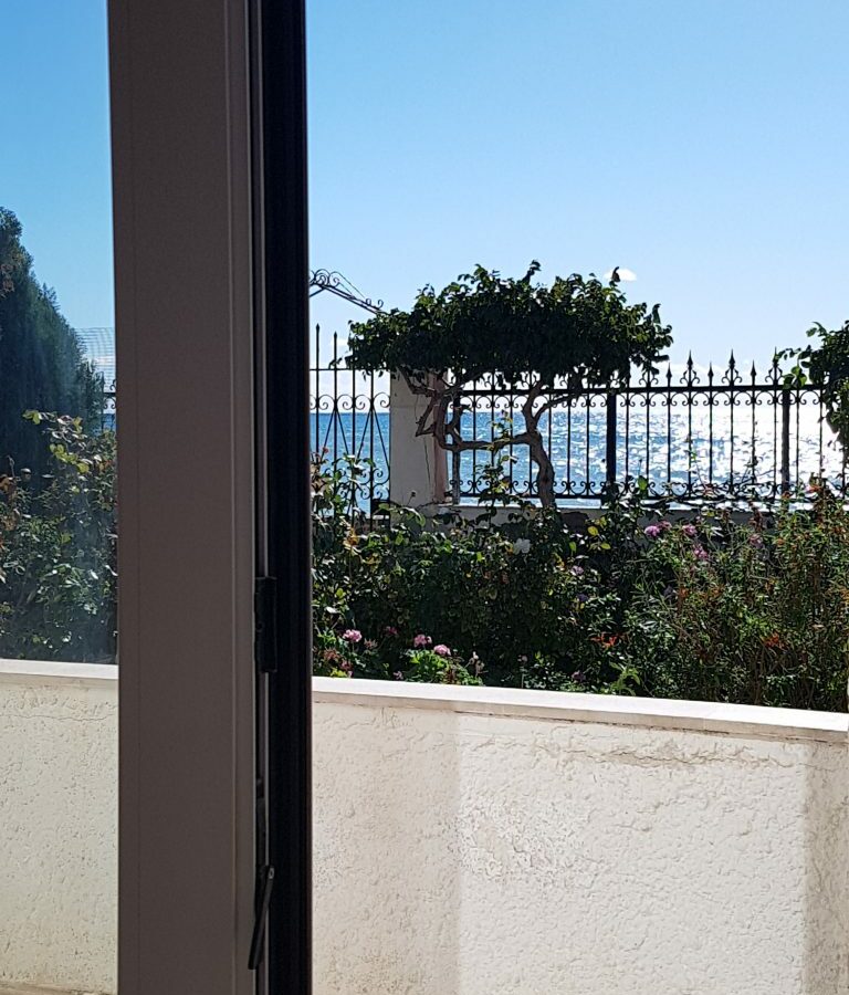 Plot Of 1200 M² With High Buildability In Kastri