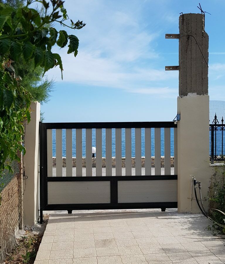 Plot Of 1200 M² With High Buildability In Kastri