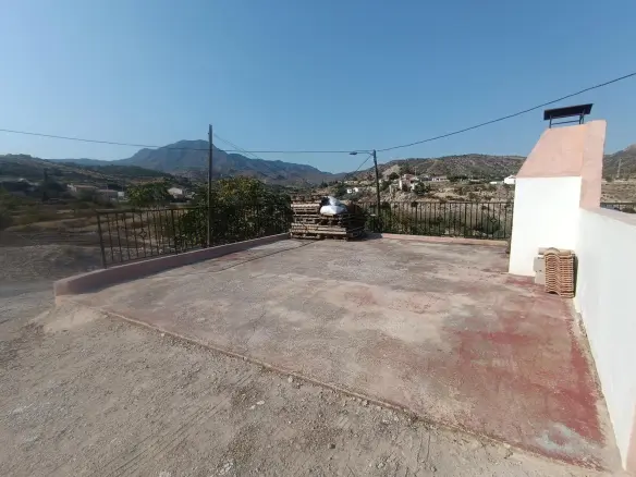 4-bedroom Terraced House In Fortuna, Spain (550 M²)