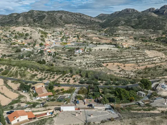 4-bedroom Terraced House In Fortuna, Spain (550 M²)