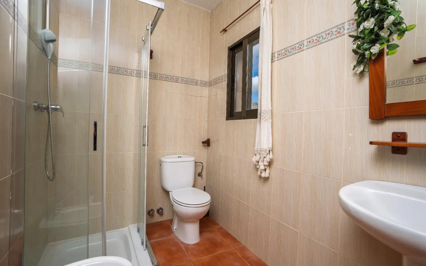 4-bedroom Terraced House In Fortuna, Spain (550 M²)
