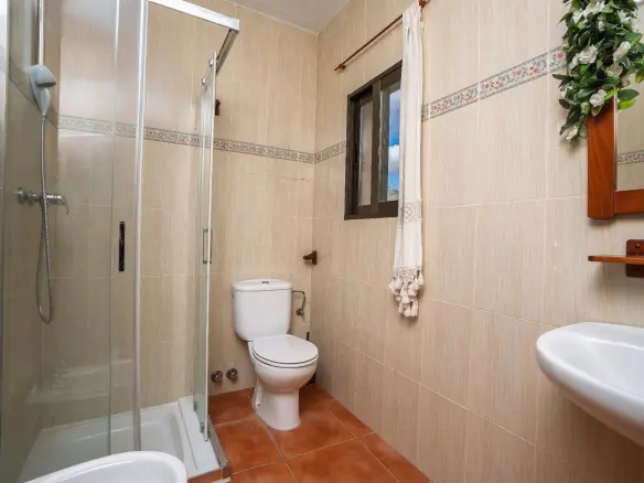 4-bedroom Terraced House In Fortuna, Spain (550 M²)