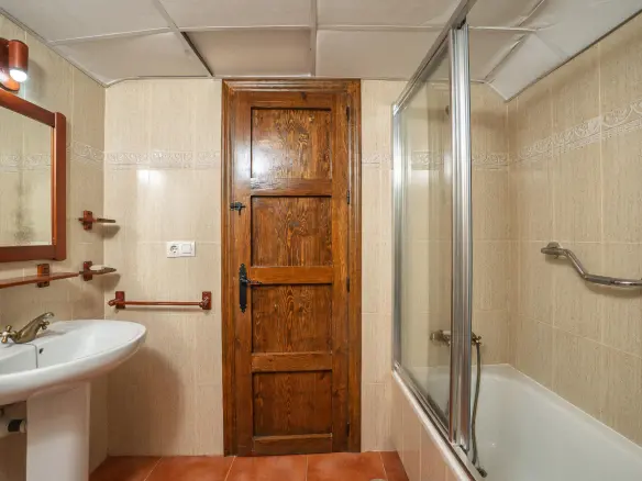 4-bedroom Terraced House In Fortuna, Spain (550 M²)