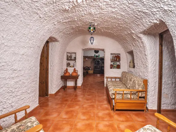 4-bedroom Terraced House In Fortuna, Spain (550 M²)