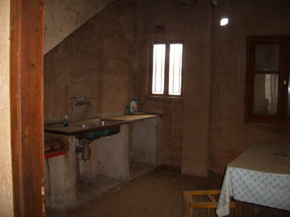 House Of 100 M² With Traditional Features In Platanos, Messinia
