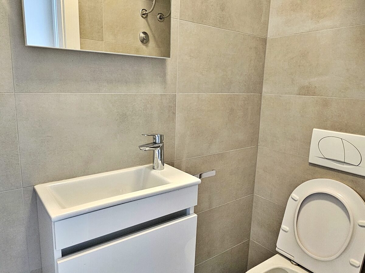 Two-bedroom Apartment Of 80 M² With Sea View In Trogir
