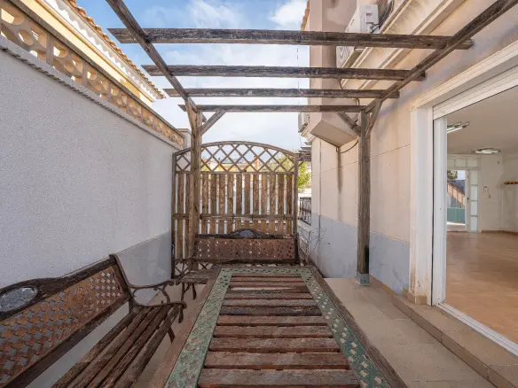 5-bedroom Villa In Aspe, Spain (277 M²)
