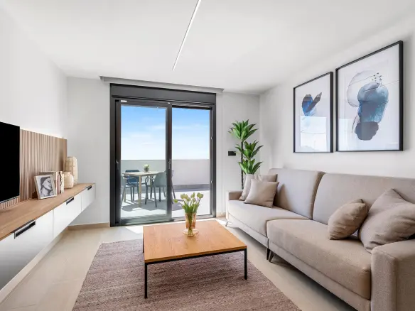 3-bedroom Apartment In Guardamar Del Segura, Spain (103 M²)