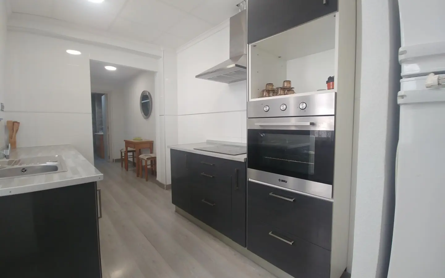 3-bedroom Flat In Elche, Spain (76 M²)