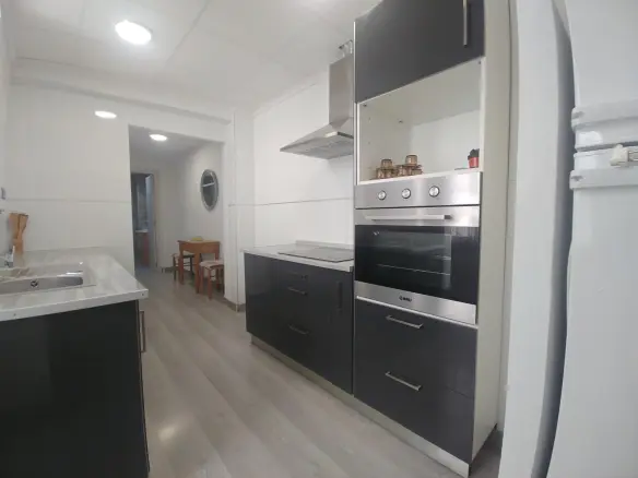 3-bedroom Flat In Elche, Spain (76 M²)