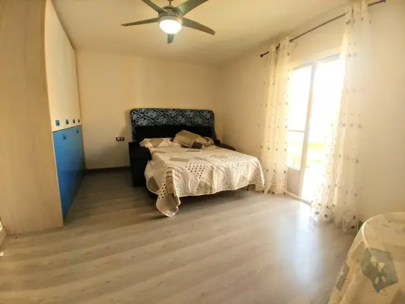3-bedroom Flat In Elche, Spain (76 M²)