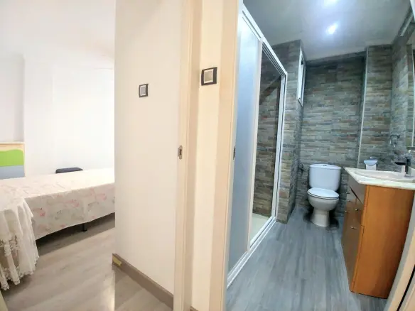 3-bedroom Flat In Elche, Spain (76 M²)