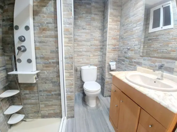 3-bedroom Flat In Elche, Spain (76 M²)