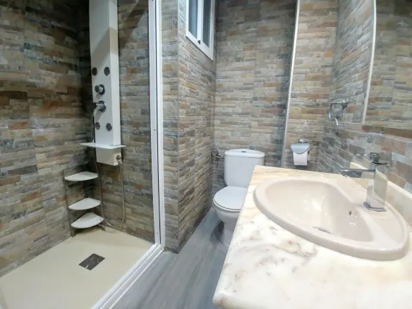 3-bedroom Flat In Elche, Spain (76 M²)