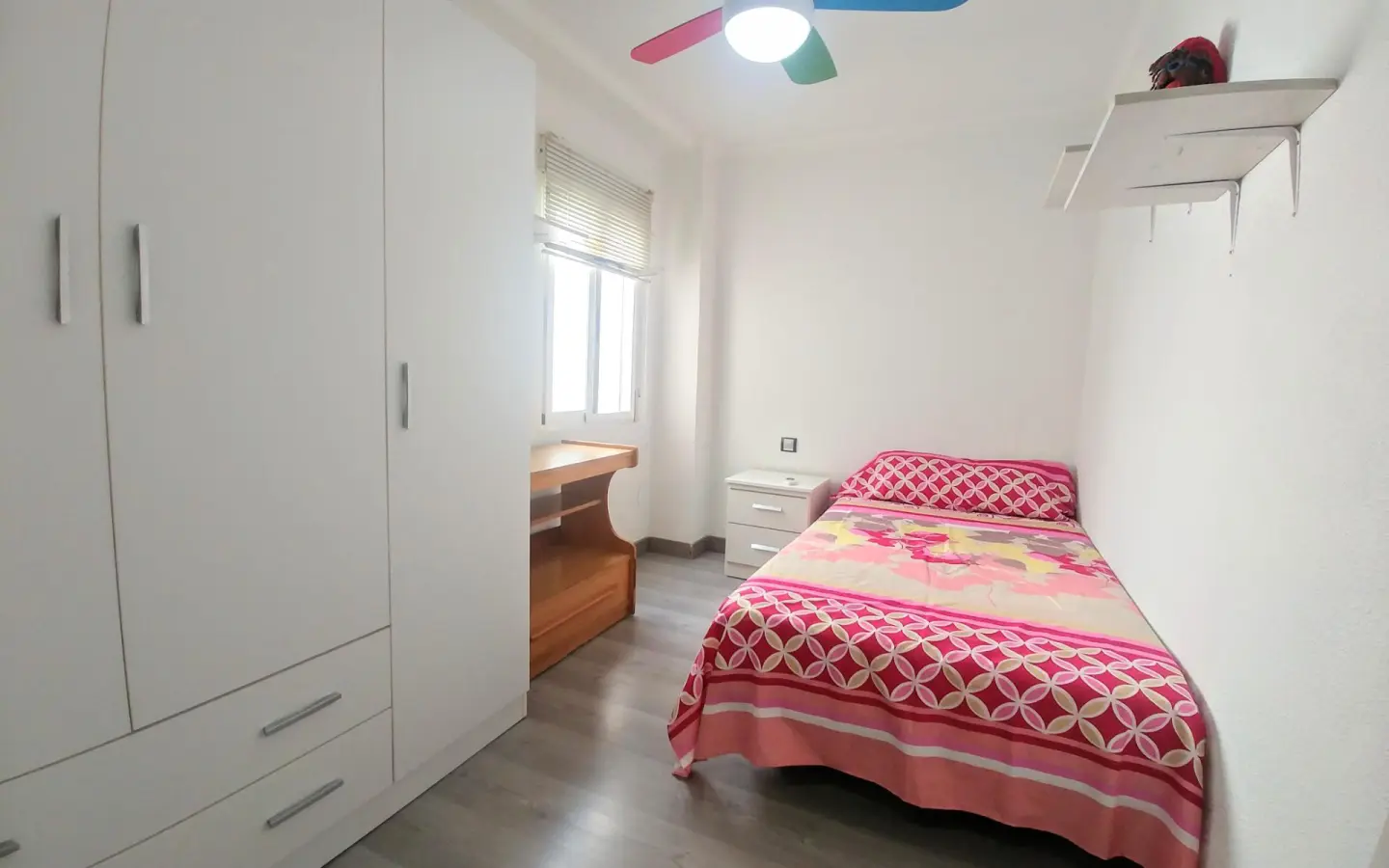 3-bedroom Flat In Elche, Spain (76 M²)