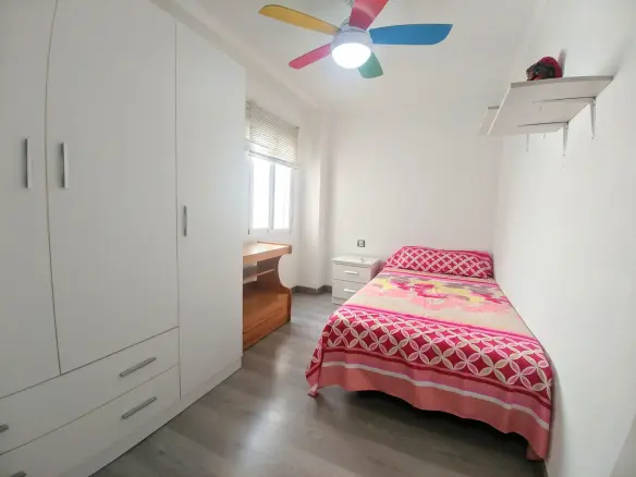 3-bedroom Flat In Elche, Spain (76 M²)